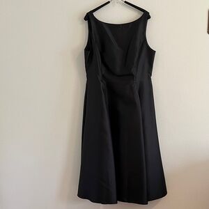 Elegant Black Sleeveless Dress